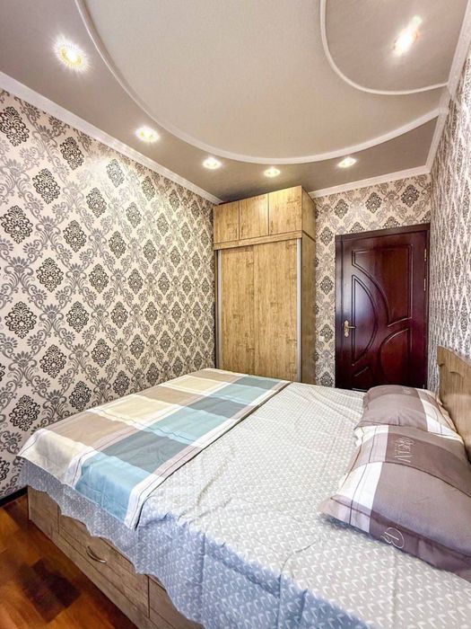 Продаю квартиру в Мирза Улугбекском районе 3х ком передел в 4х