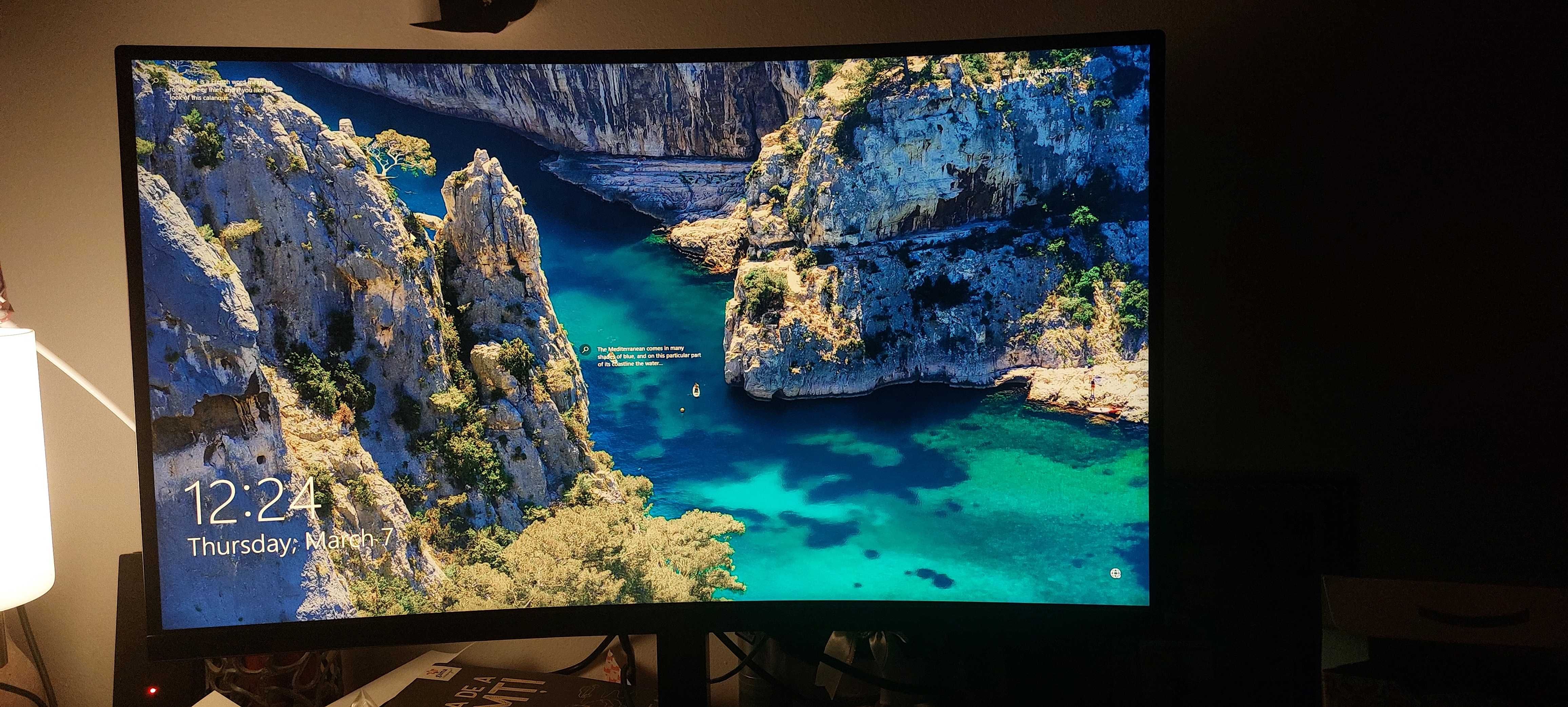 Monitor curbat huawei 27 inchi 165hz