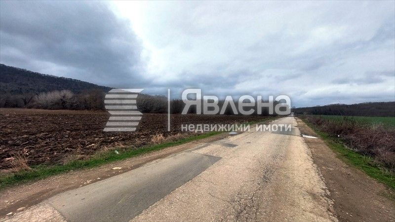 Переспективен парцел близо до гр.Обзор
