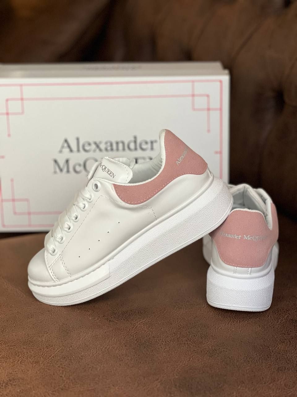 Adidași Alexander McQueen