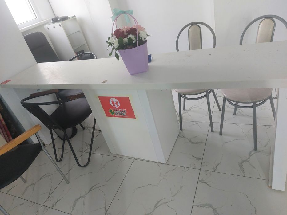 Маникюрный стол двойной