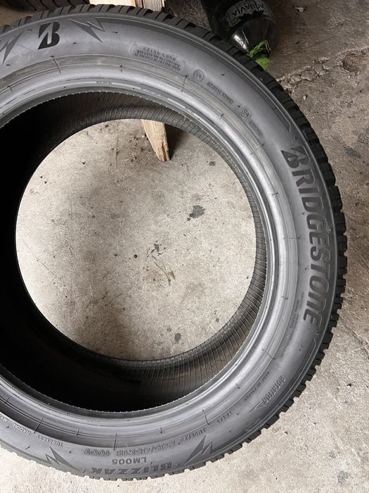 1 anvelopa iarna 245/45/18 , Bridgestone , DOT 2022 , 7.7 mm