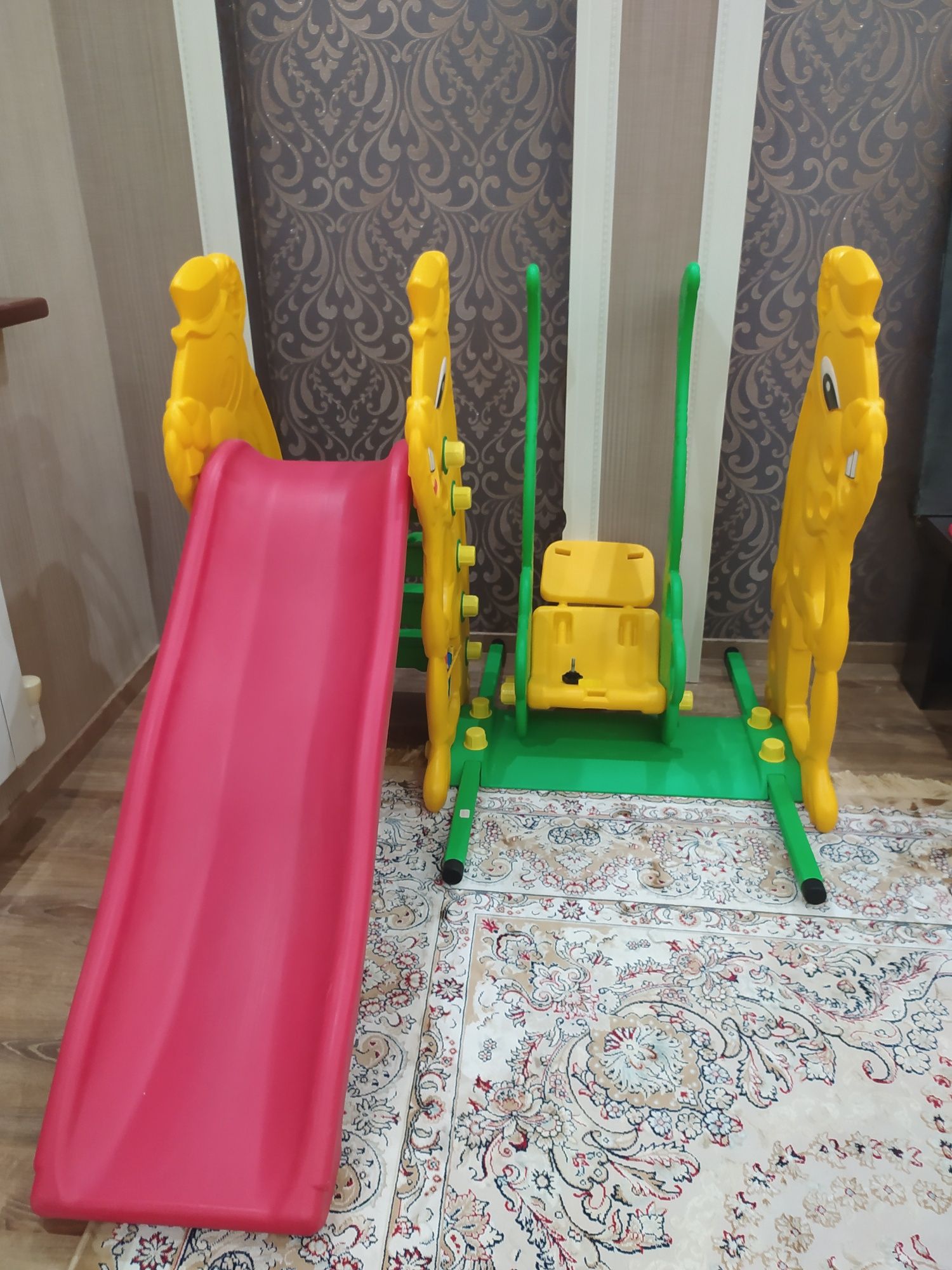 Горка плюс качели