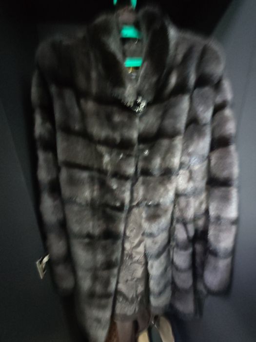 Продам шубу нтрковую