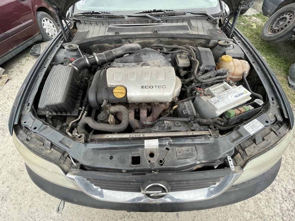 Opel Vectra 1.8i 16v 2001 На Части