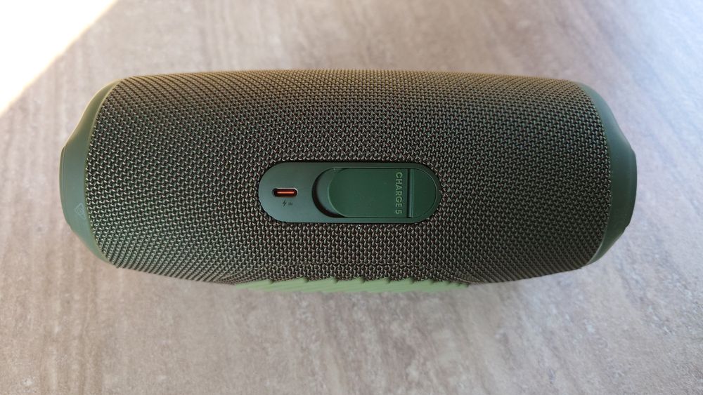 Jbl charge 5 original verde închis.