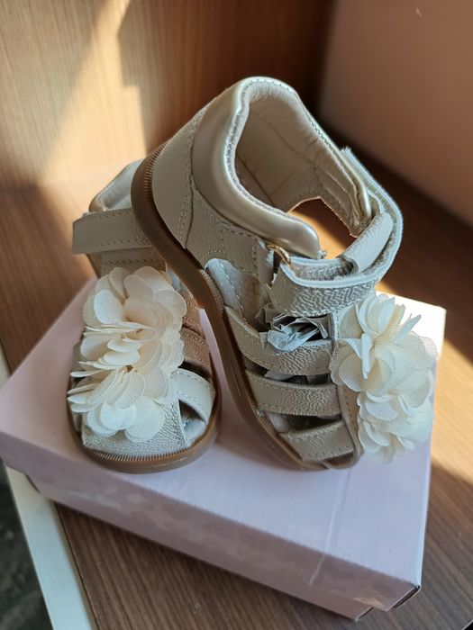 Нови сандали Nelli blu