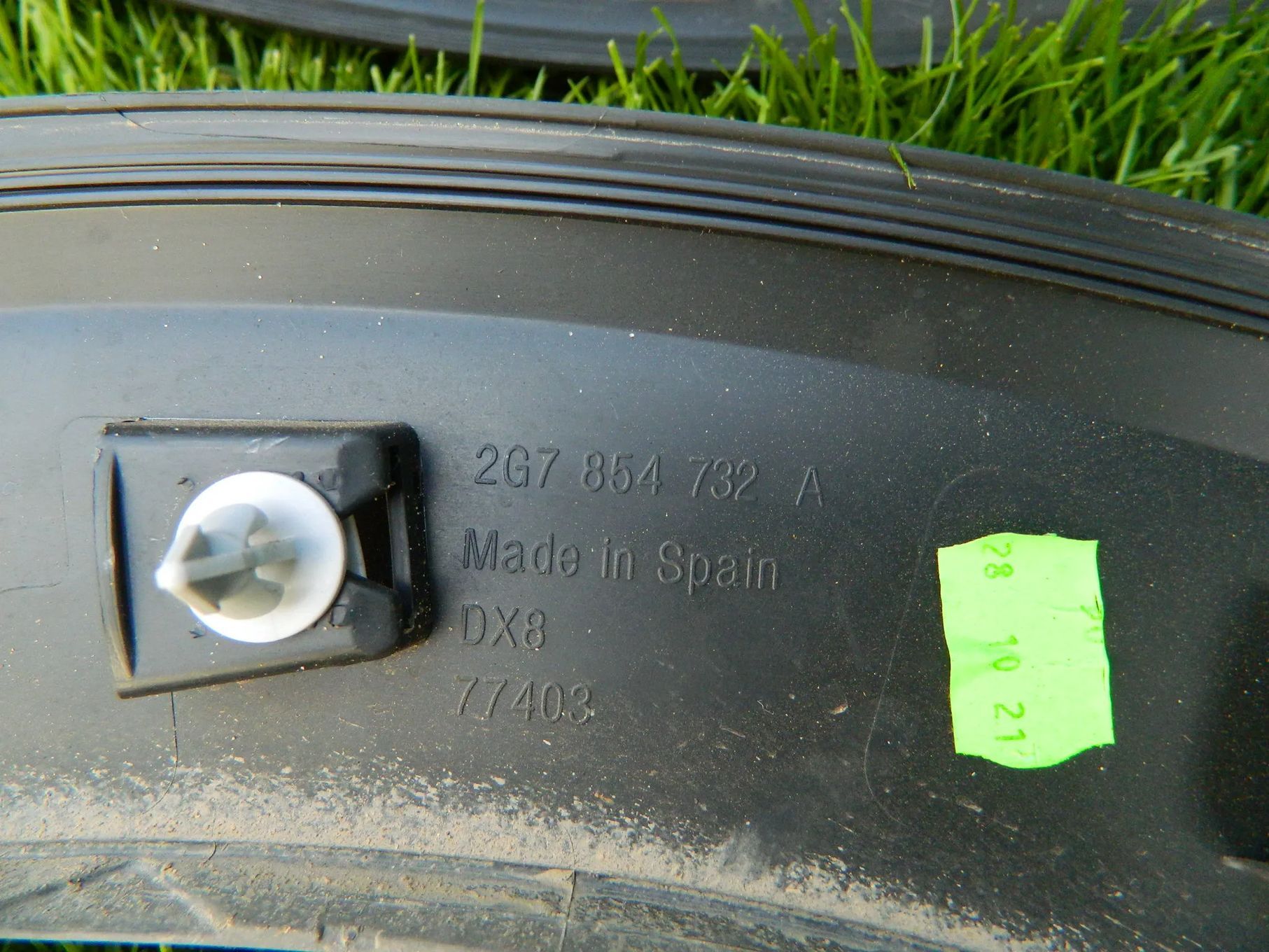 Bandou usa stanga fata+spate, dreapta fata +spate VW Taigo cod 2G7854817C,2G7854818C,2G7854731A,2G7854732A