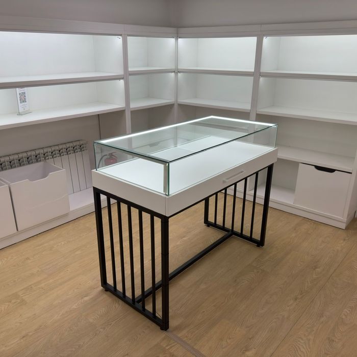 Изготовление торговое оборудование для оптики, ювелирных магазинов.