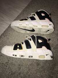 Nike Uptempo albi