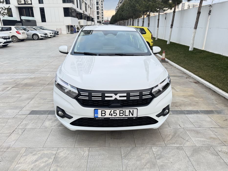 Inchiriez masina/auto logan uber bolt noi