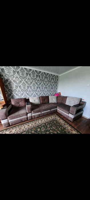 Срочно продается угловой  диван