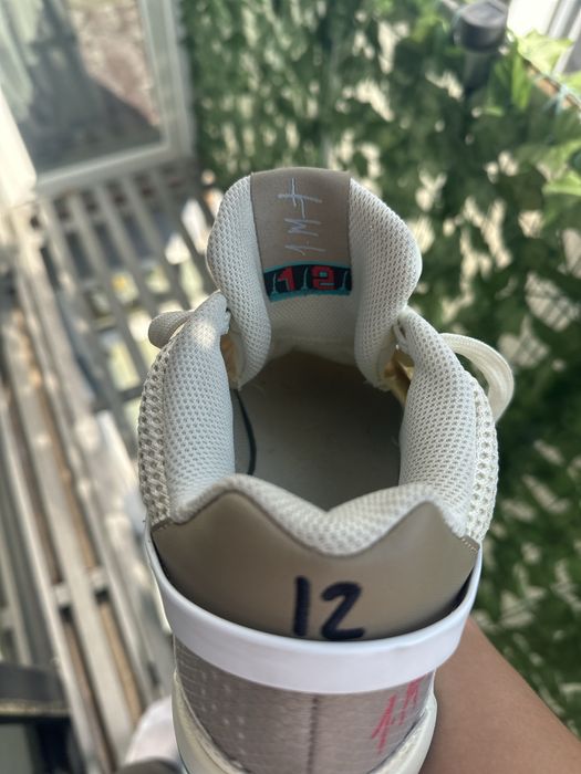 Adidasi de baschet Nike Ja 1 noi 42,5 EU, 9US