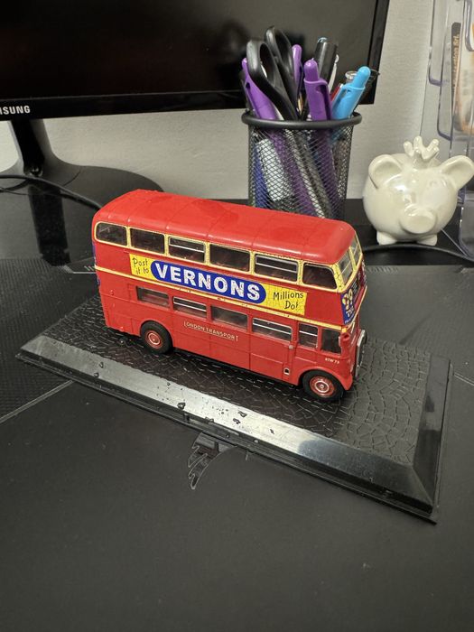 Macheta leyland rtw 1:43