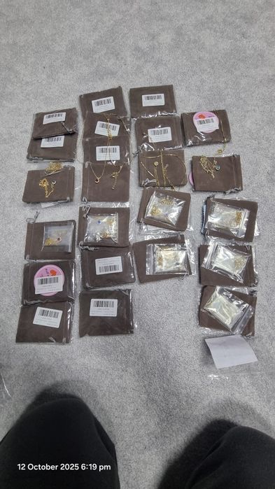 Lot 22 coliere TINGN argint placat cu aur 14k