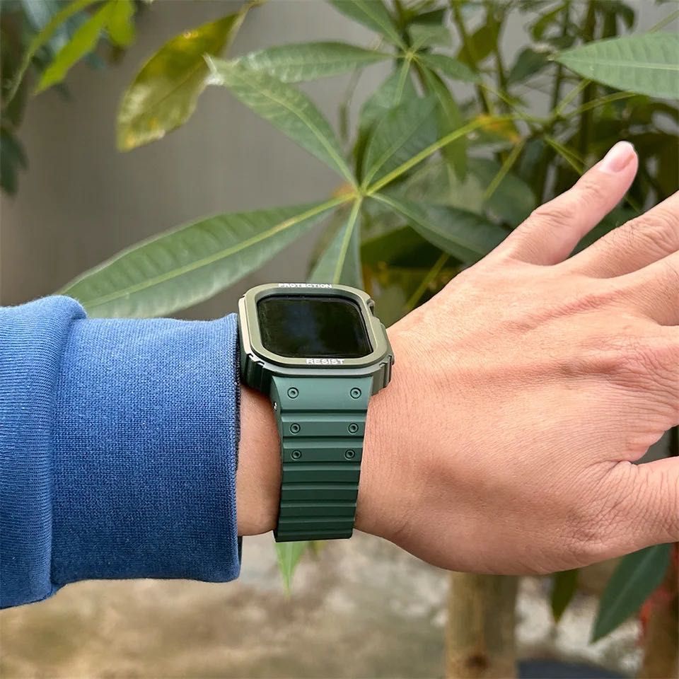 Удароустойчиво калъфче с каишка за Apple Watch ULTRA/SE/9/8/7/6/5/4