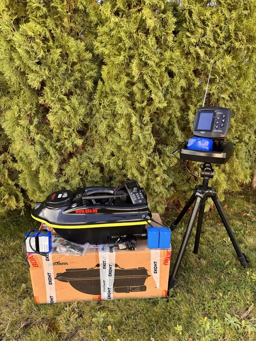 Лодка за захранка Boatman с GPS и сонар