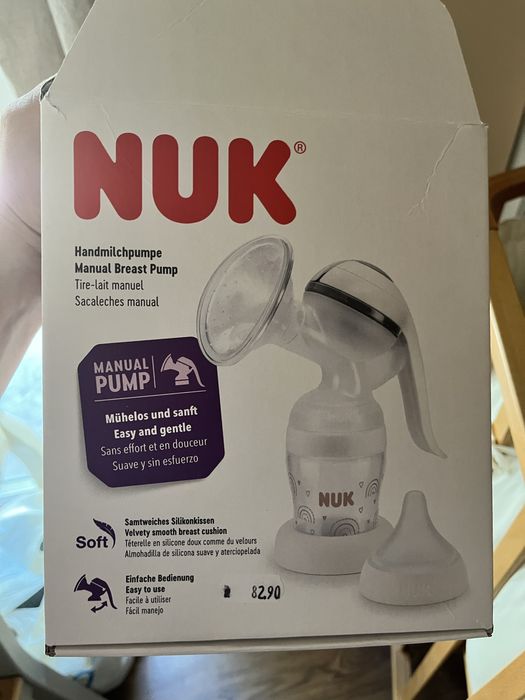 Ръчна помпа на Nuk
