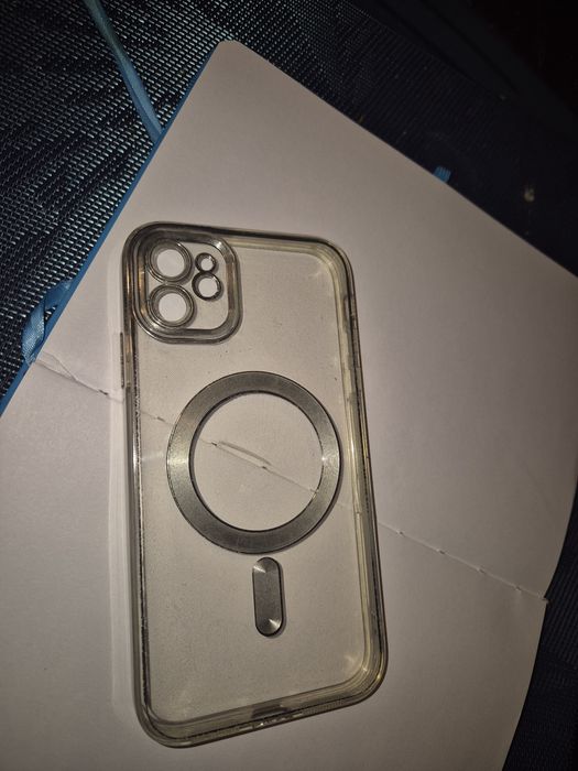 Husa Iphone 12 -11 silicon originala .