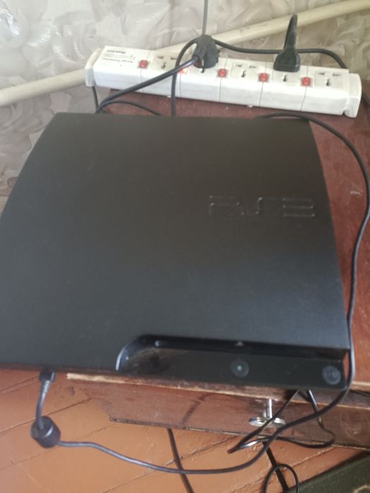 Продам Sony playstation 3 slim