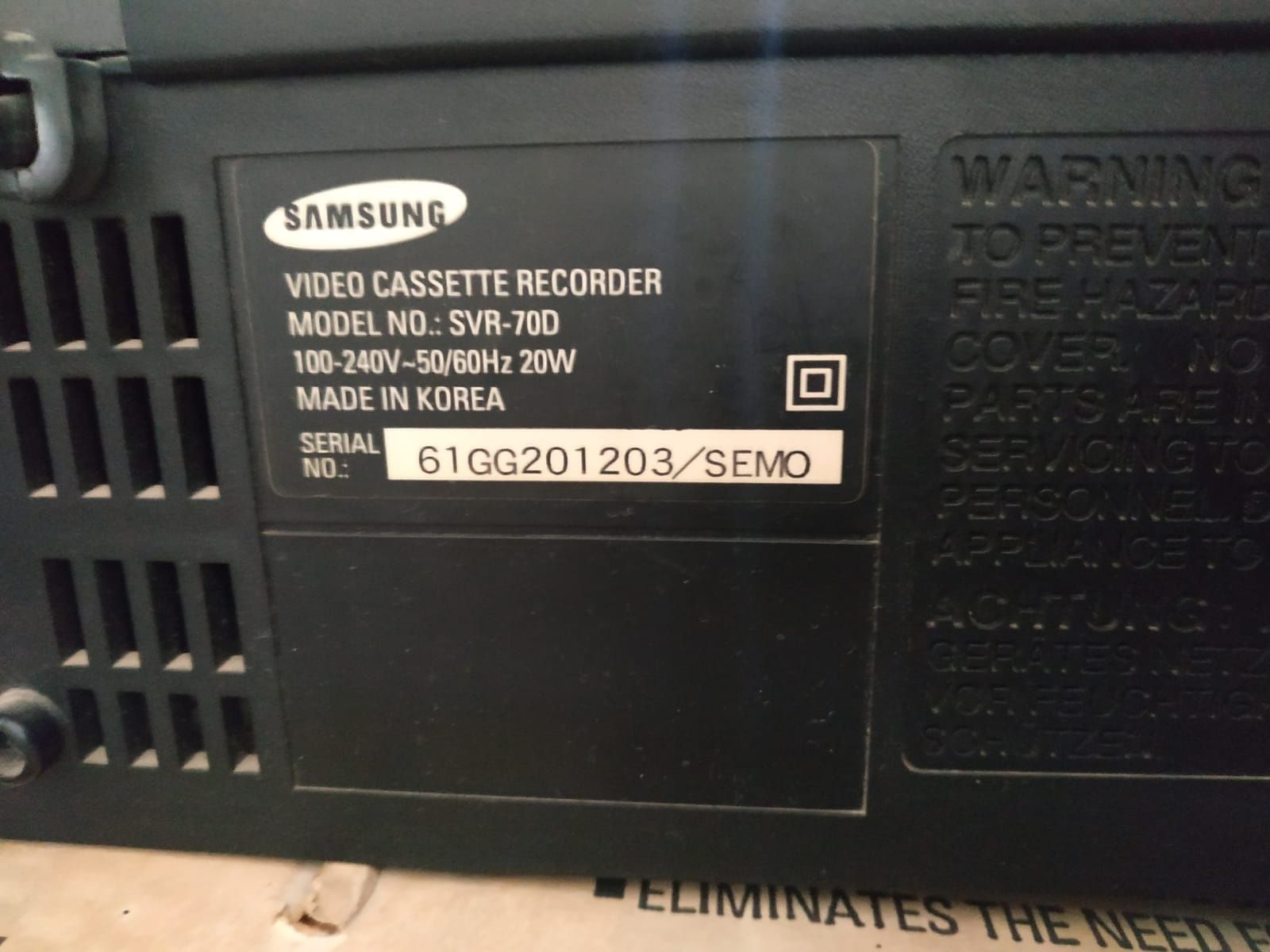 Видеомагнитофон Samsung SVR 70D.