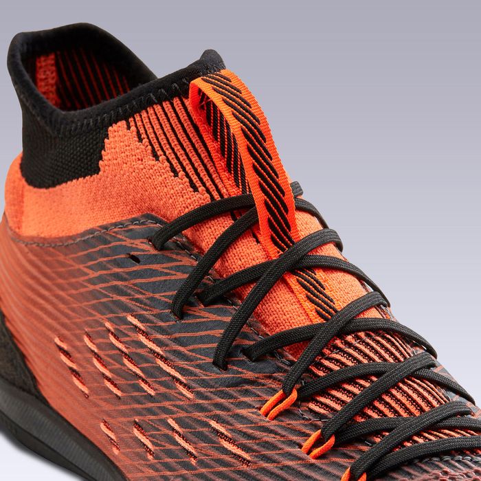 Ghete mid Futsal Ginka 900 Portocaliu - produs resigilat Decathlon