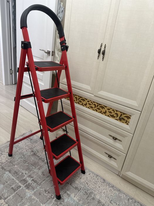 Продам стремянку