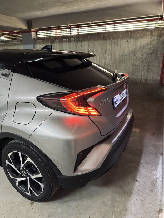 Toyota C-HR Hybrid / Full Option / Bi-Color