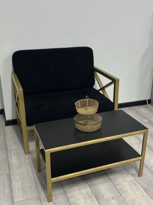 Продам диванчик и столик в стиле лофт