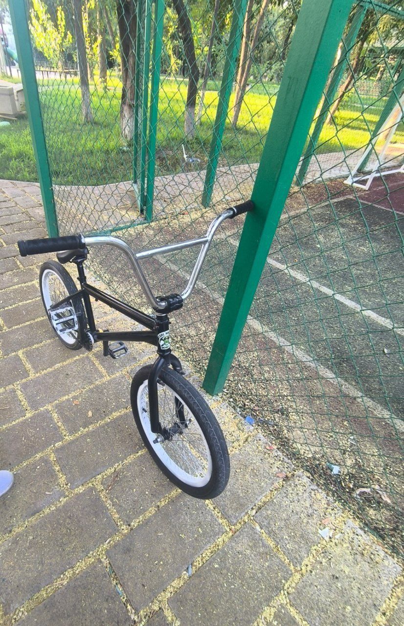 Продаю трюковой велосипед bmx