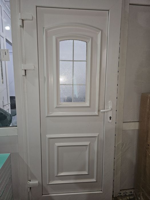 Ремонт и регулировка пластиковых окон и дверей.