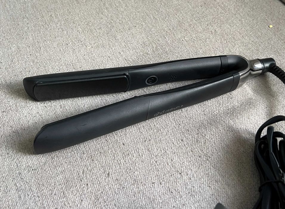Placă de păr GHD Platinum Plus S8T262 profesională stare foarte bună
