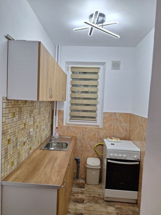Închiriez apartament 2 camere Podu Ros  Aleea Nicolina nr 2