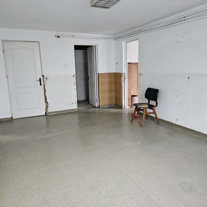 Zonă centrală-sală de sport/ depozit/hală-Calarasilor 900 mp
