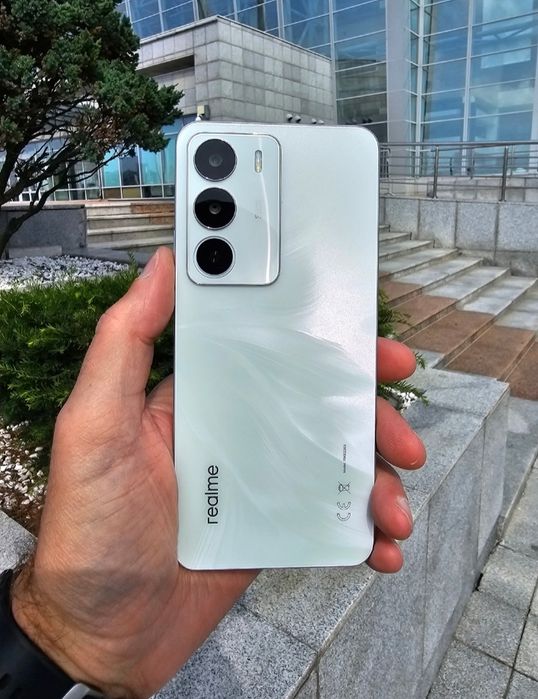 Realme C71 почти новая