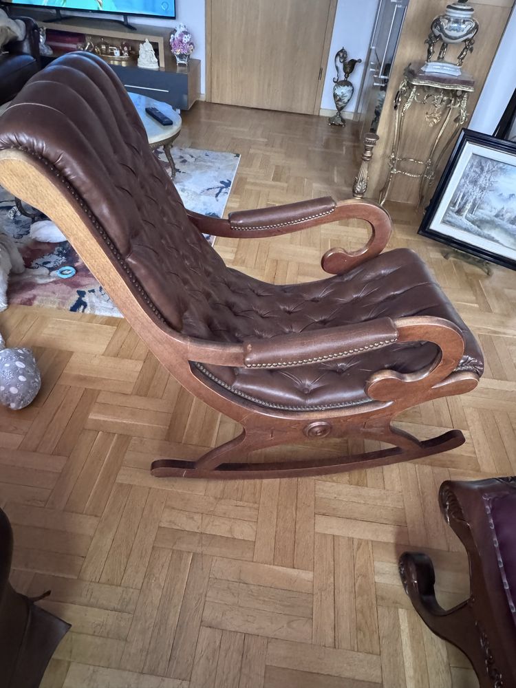 Люлеещ стол Честърфийлд