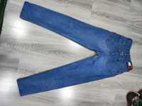 Продаються в отличном состоянии новые джинсы
