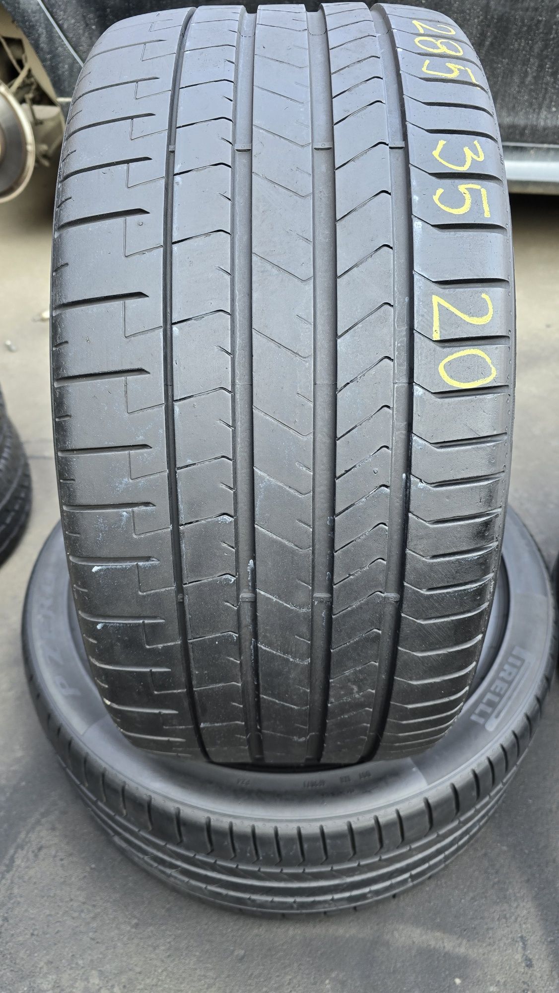 2 anvelope vară Pirelli 285/35/20