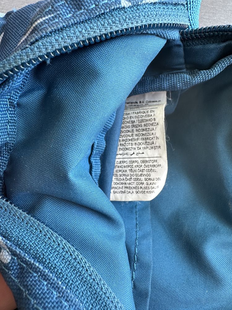 Оригинална чанта на NIKE
