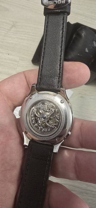 Часовник Police автоматик