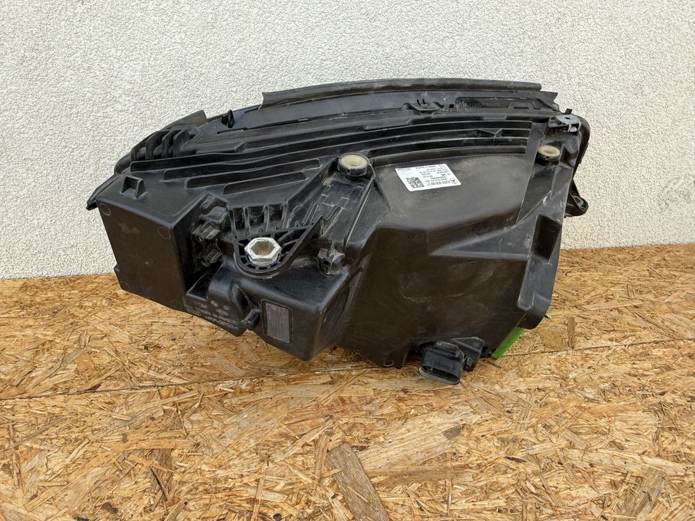 Far stanga Mercedes GLC Facelift LED High Performance Original Europa