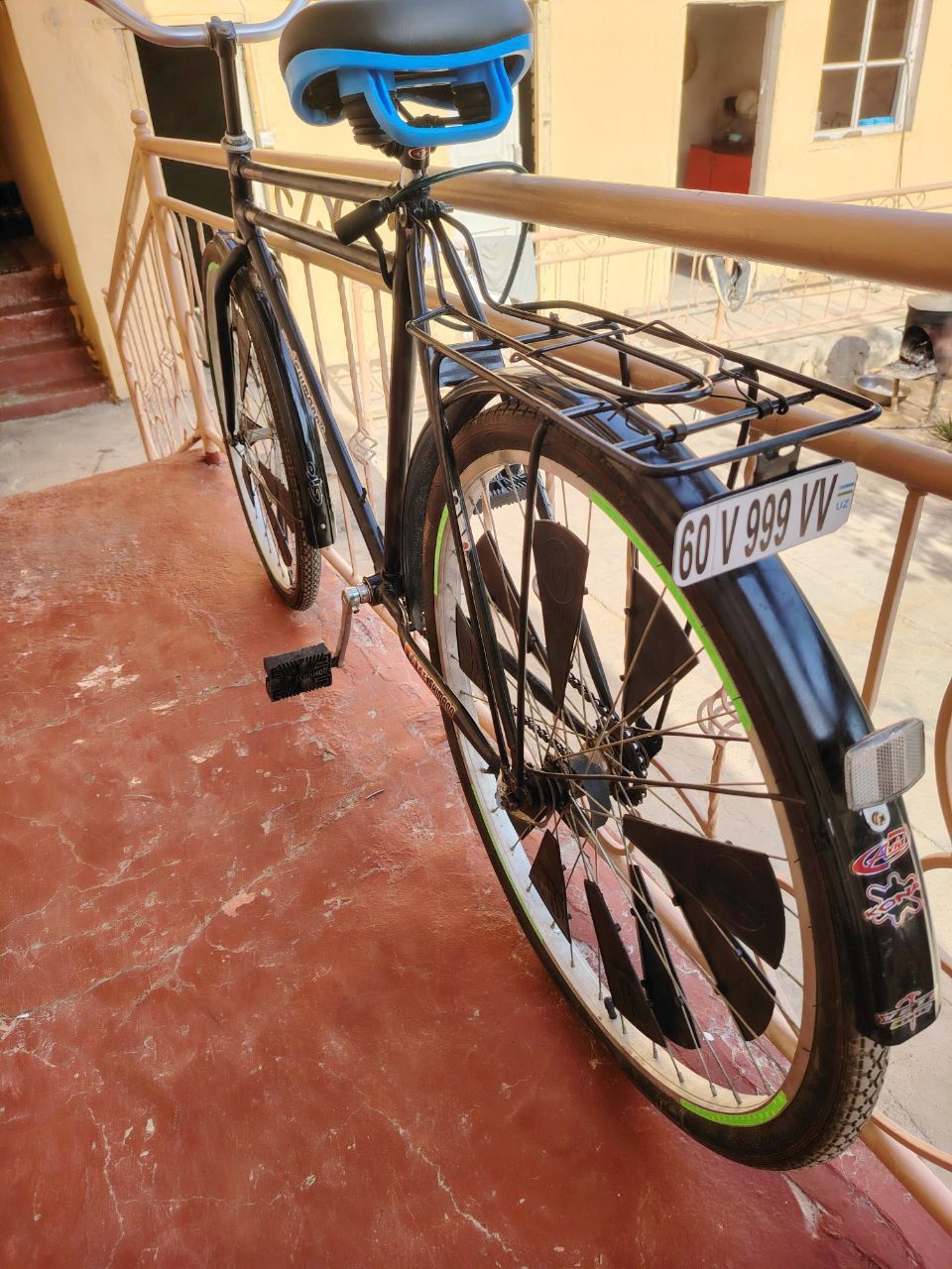 28 velik sotiladi