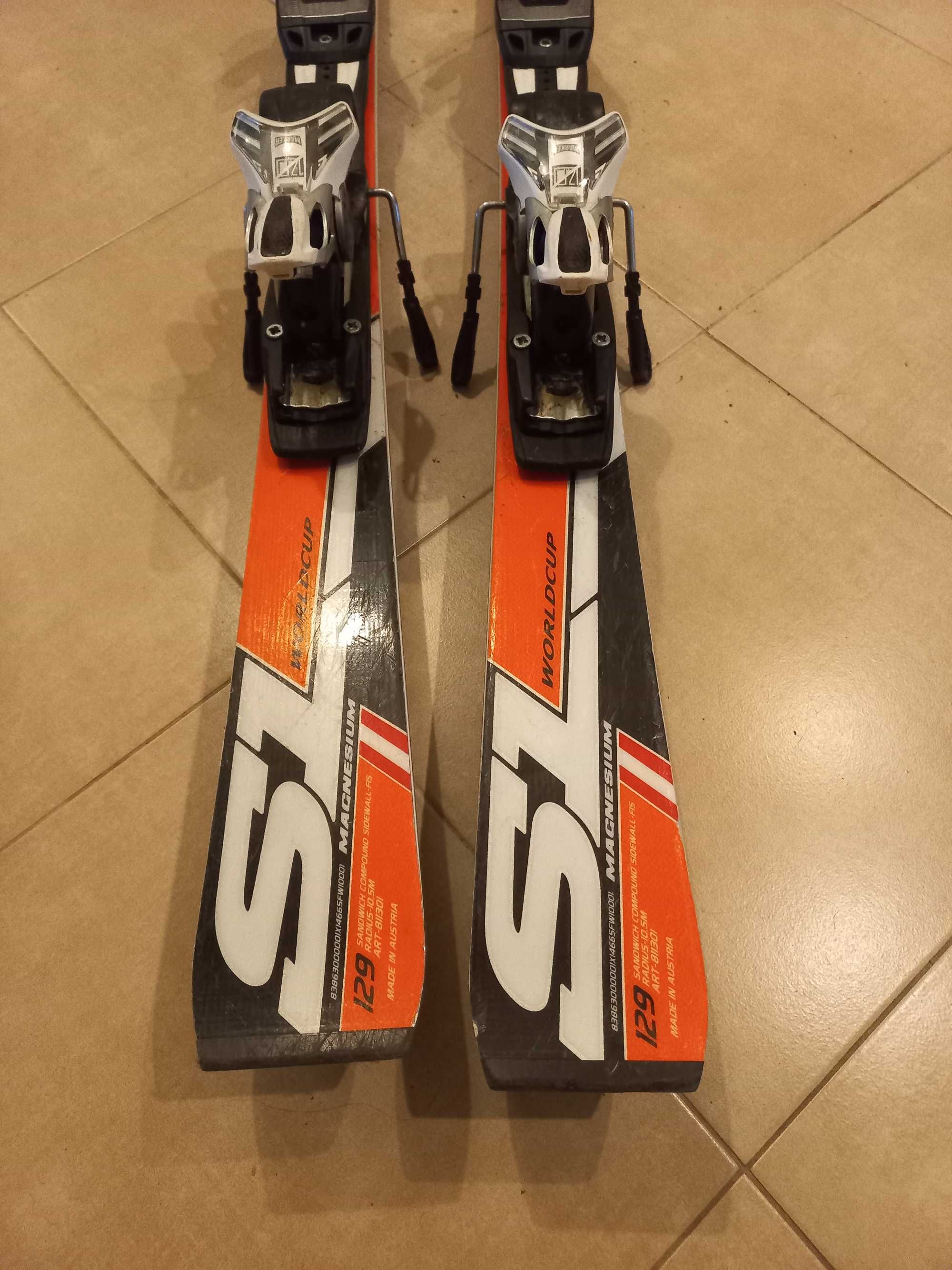 ски blizzard SL race