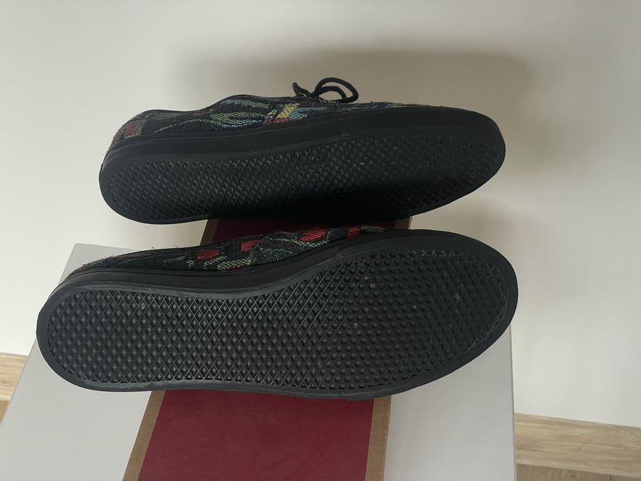 Бродирани кецове Vans 40.5 номер