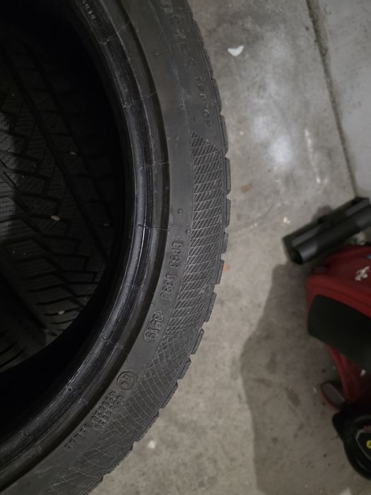 Anvelope iarna 215 45 17