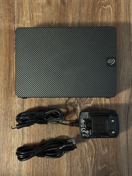 Seagate Expansion Desktop 10TB – Външен хард диск (USB 3.0)