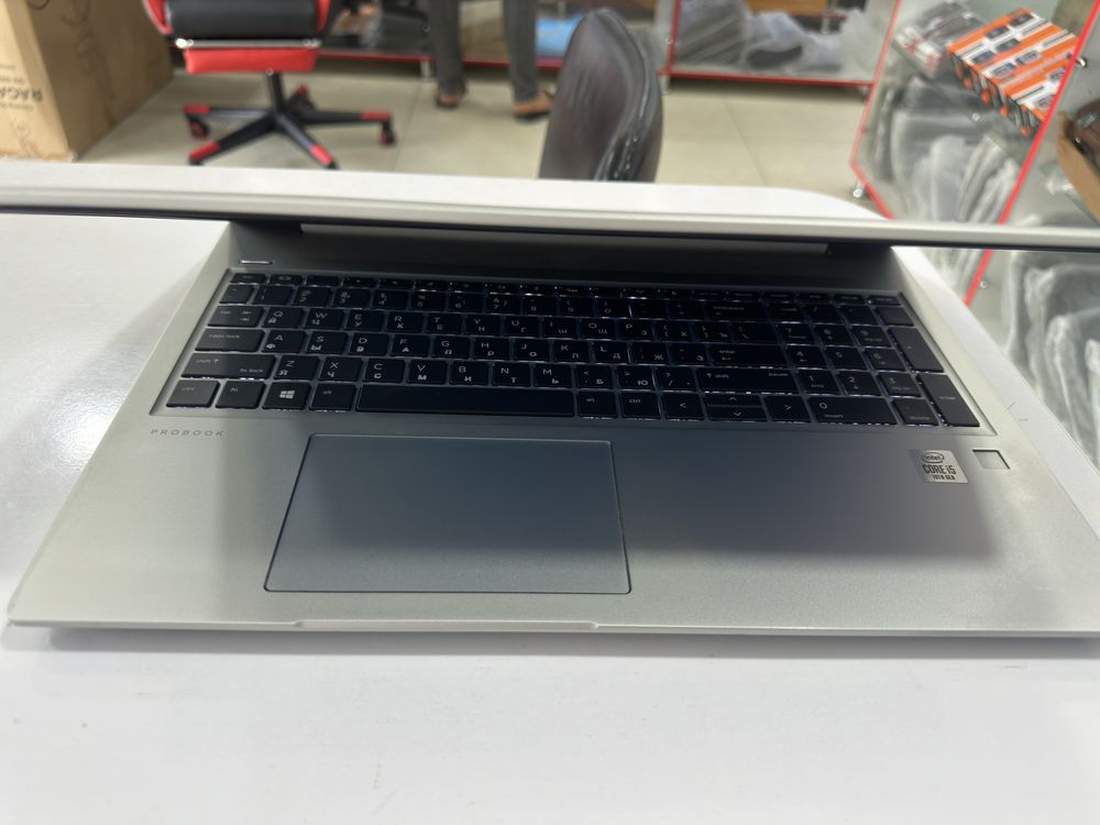 Hp metal korpuslik core i5 patsvetka atpechatka bor holati zor 8/256