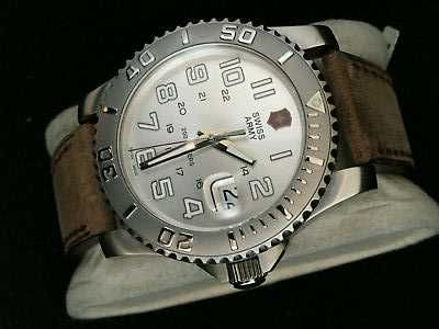 Швейцарски Victorinox Maverick II - 24703 , Quartz, Сапфир, 200m, 43mm