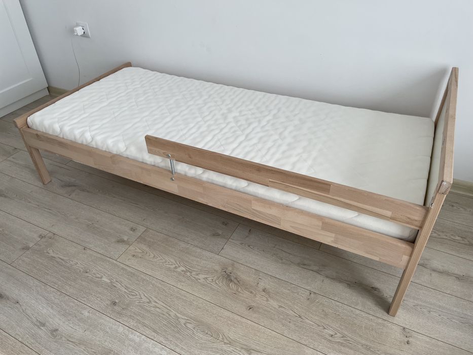 Легло с подматрачна рамка и матрак IKEA