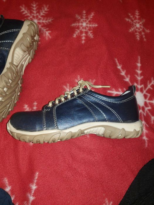 Естествена кожа 34-35 номер 60лева